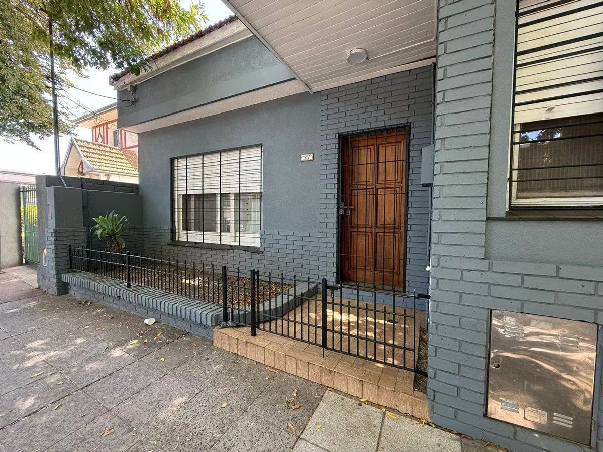 PH 3 AMBIENTES, PATIO Y COCHERA, P. BAJA, QUILMES 4