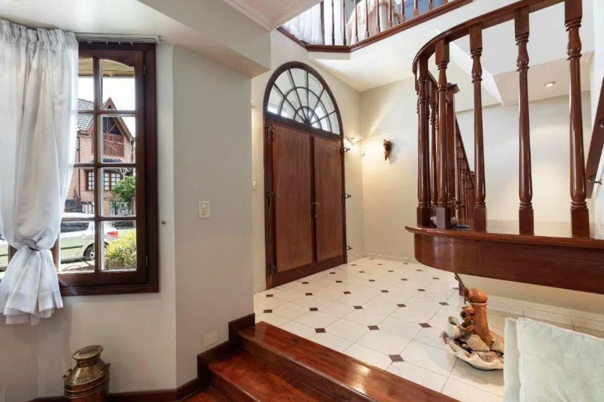 VENTA CASA QUILMES OESTE 3 PLANTAS 5 ambientes 3