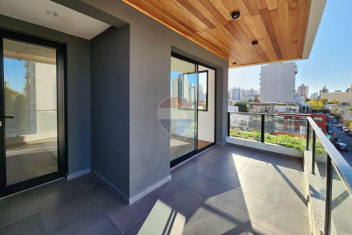 VENTA DEPTO 3 AMB c/ COCHERA EN QUILMES CENTRO 5