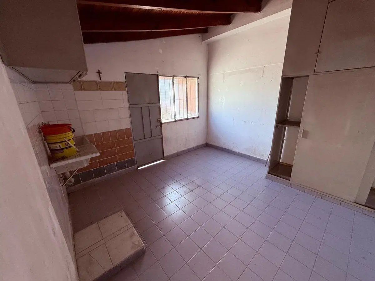 Casa en venta 4 ambientes con patio y terraza - 3