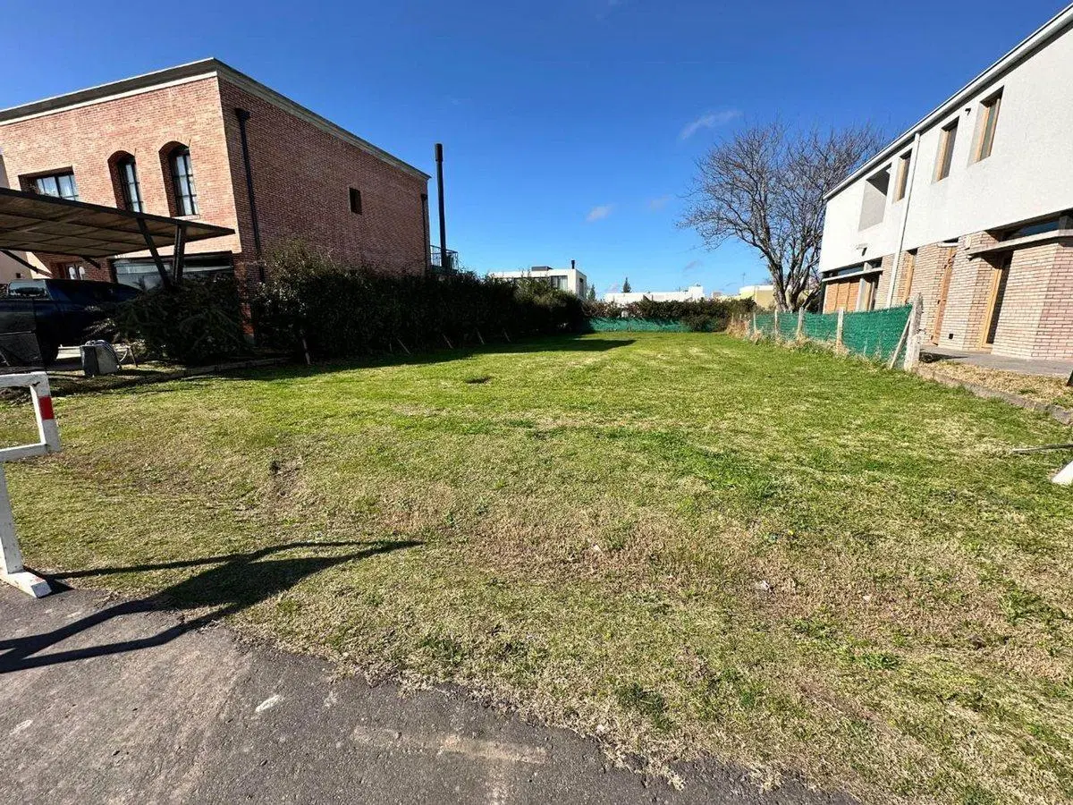 VENTA LOTE CENTRAL EN LA RESERVA DE HUDSON 3