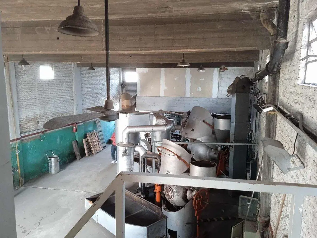 VENTA DEPOSITO CON 5 DEPTOS EN BLOCK AVELLANEDA 4