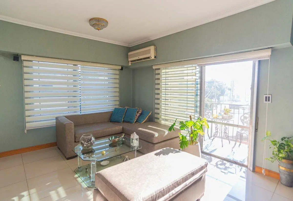 VENTA CASAS 3 AMB./QUINCHO/PISCINA/COCHERA QUILMES 5