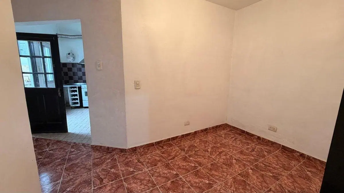 VENTA CASA TIPO PH 3 AMBIENTES, BERNAL. 4