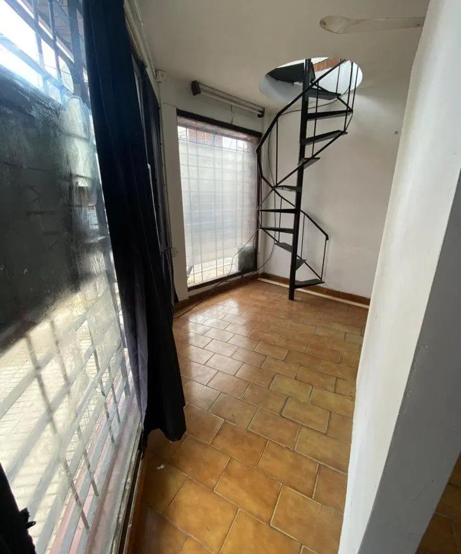 VENTA LOCAL COMERCIAL, BERNAL ESTE. 4