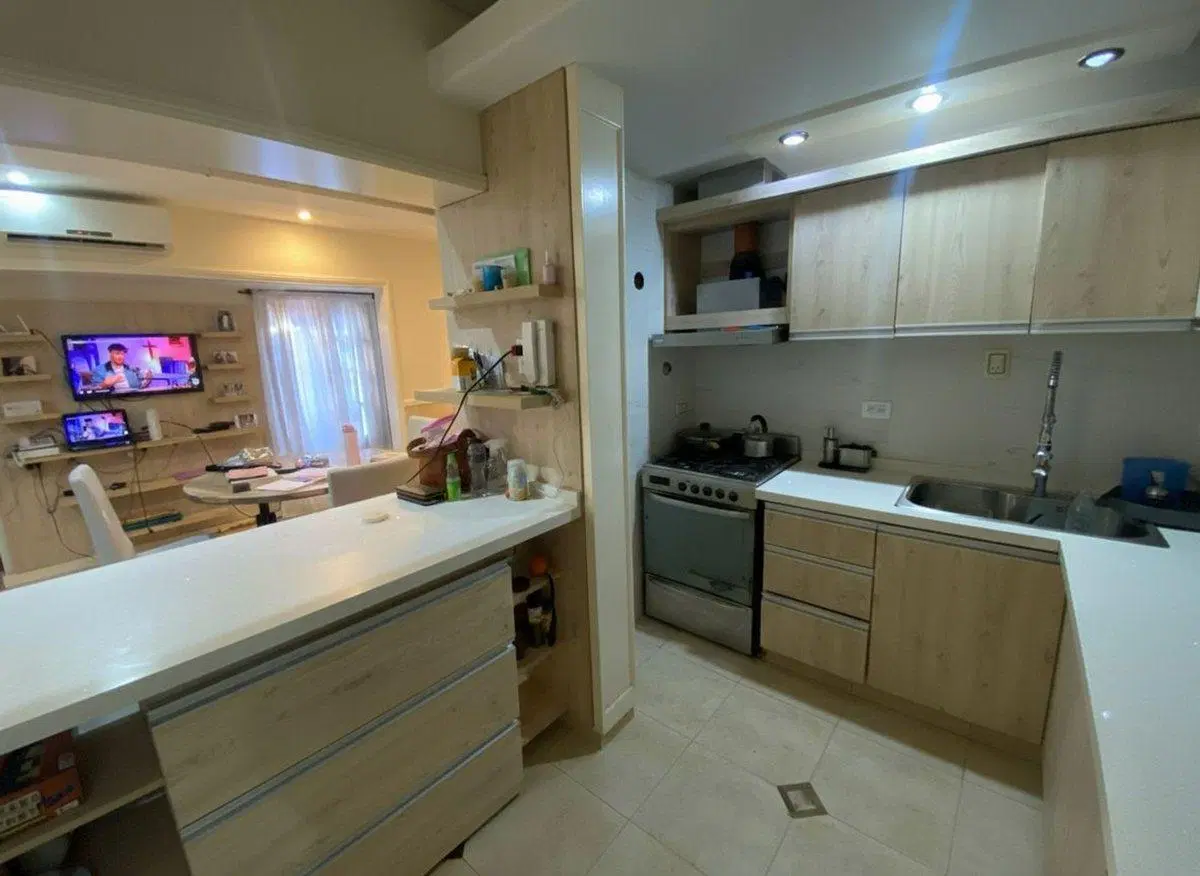 VENTA CASA 4 AMBIENTES COCHERA Y JARDIN QUILMES 3