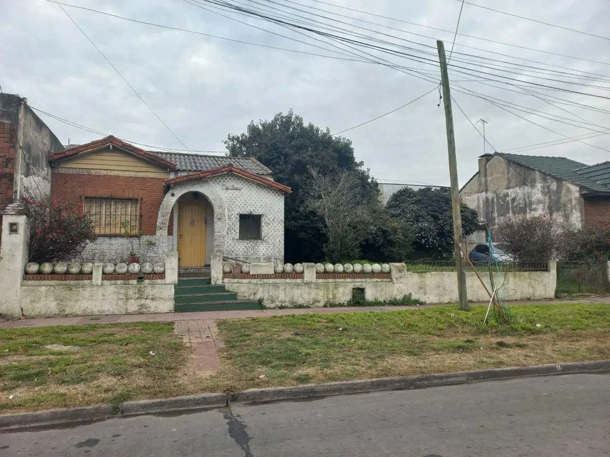 VENTA CASA A RECICLAR LA GUARDA A PASOS DE  MITRE 2