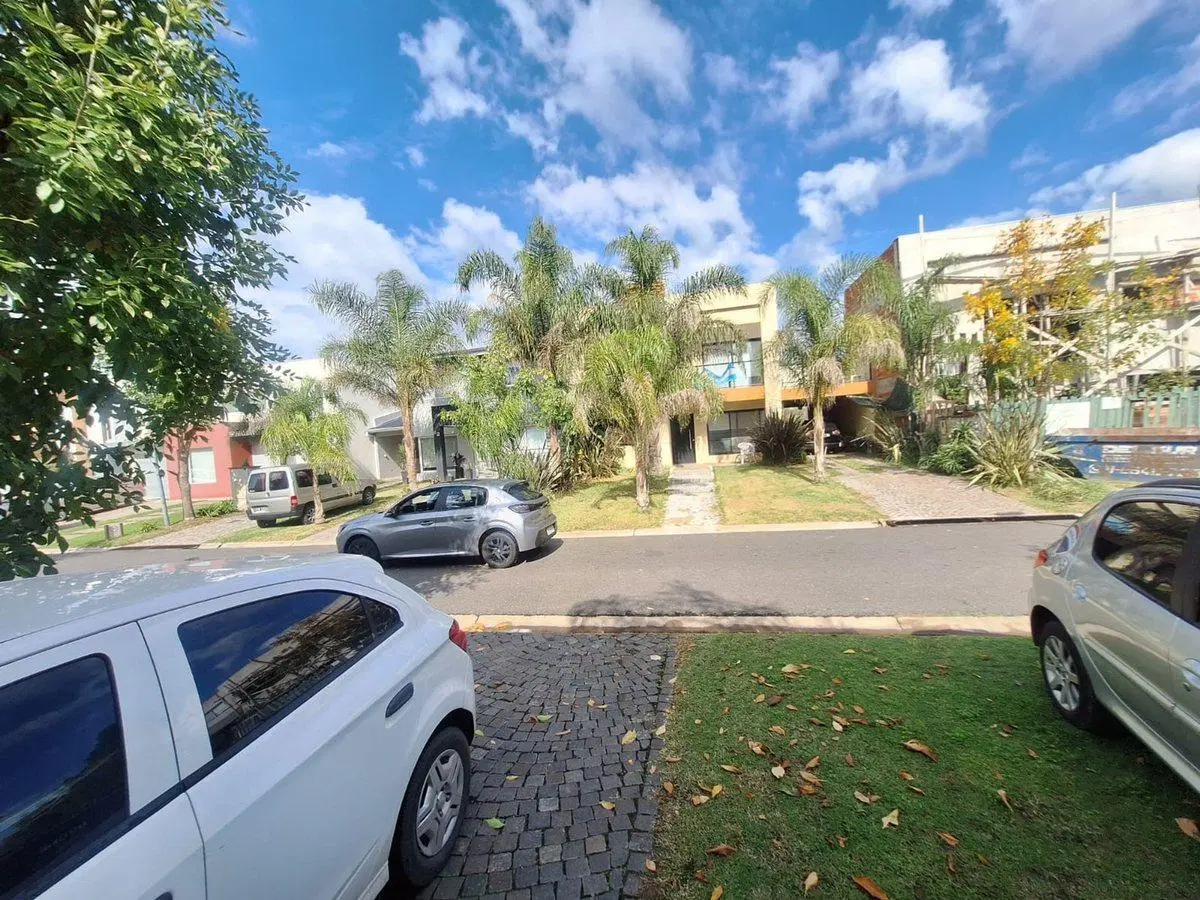 VENTA CASA 3 AMBIENTES HUDSON CHICO BERAZATEGUI 4