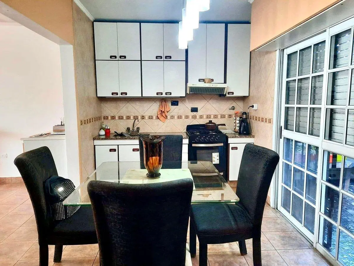 VENTA PH 3 AMBIENTES CON GARAGE Y PATIO  QUILMES 8