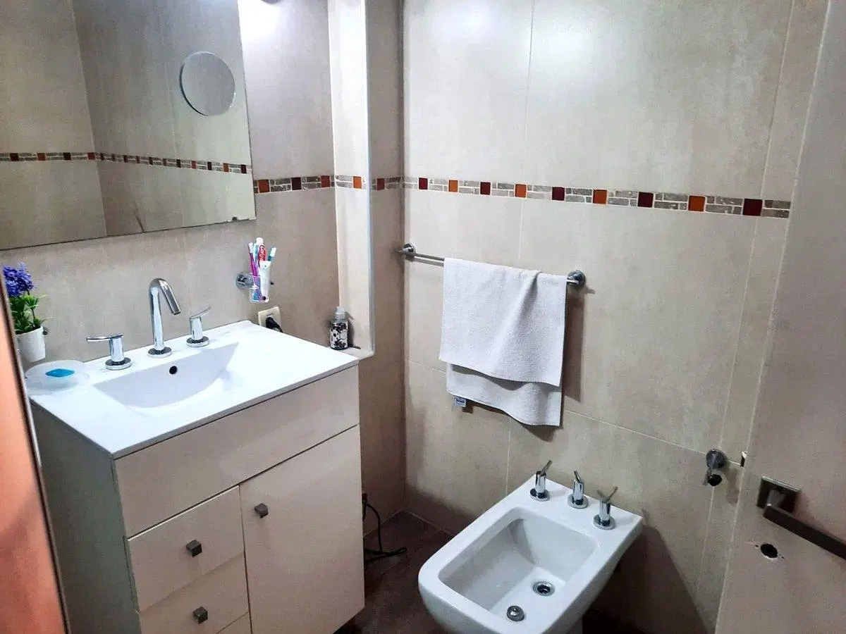 VENTA PH 3 AMBIENTES CON GARAGE Y PATIO  QUILMES 5