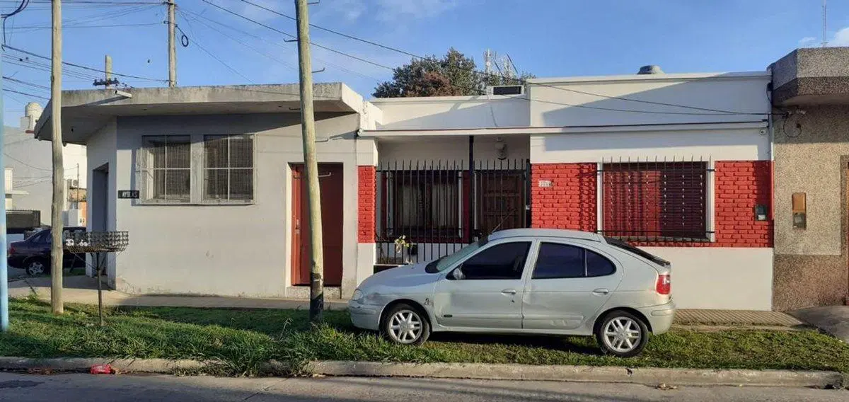 VENTA CASA Y GALPON EN QUILMES OESTE 2