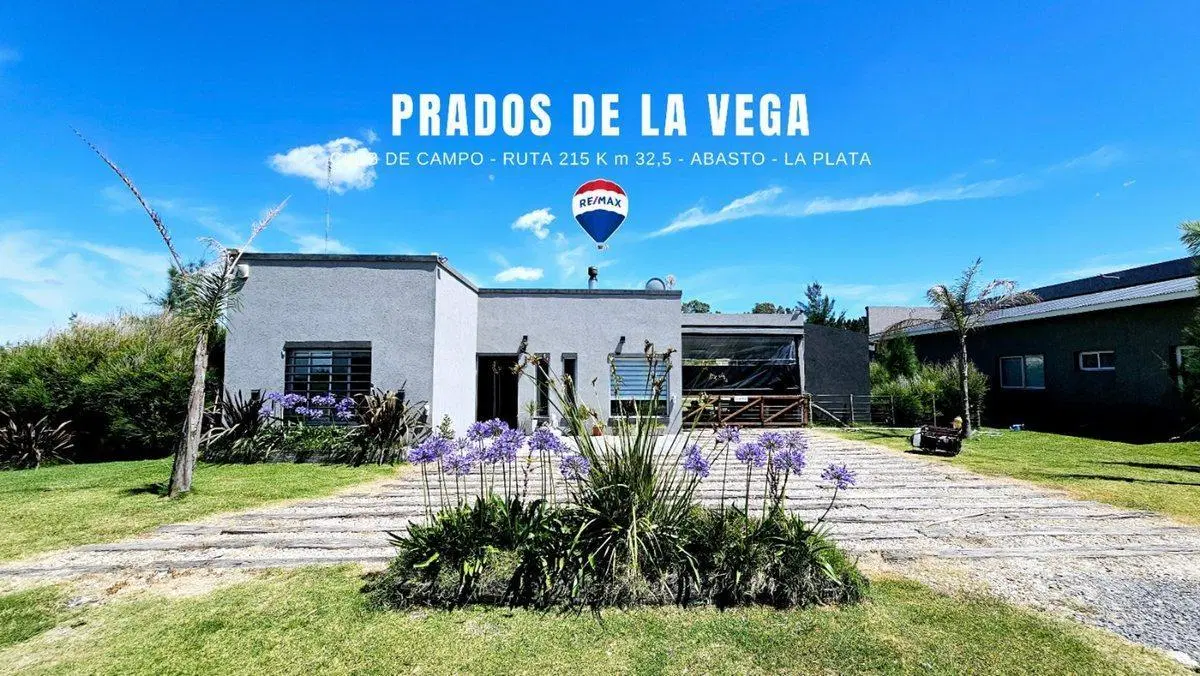 PRADOS DE LA VEGA  - VENTA CASA con Pileta 2