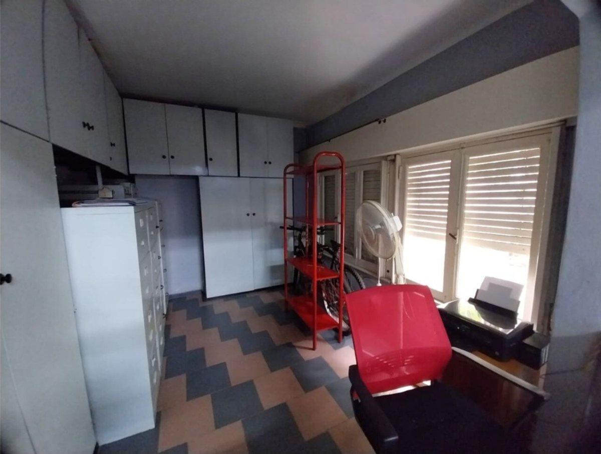 VENTA EN BLOCK LOTE CON 3 CASAS, WILDE CENTRO