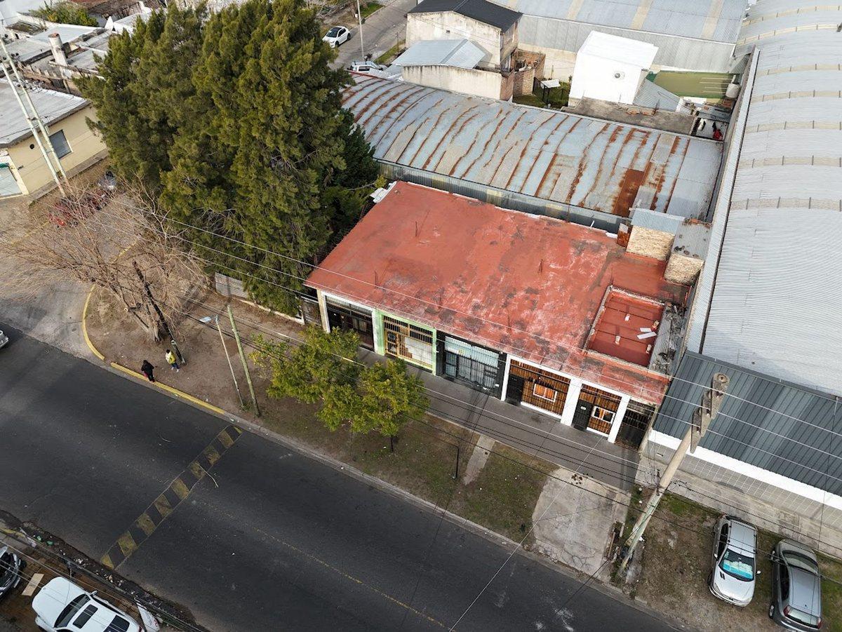 Foto de VENTA LOTE EN CONJUNTO QUILMES LOCALES DEPOSITO, imagen 2