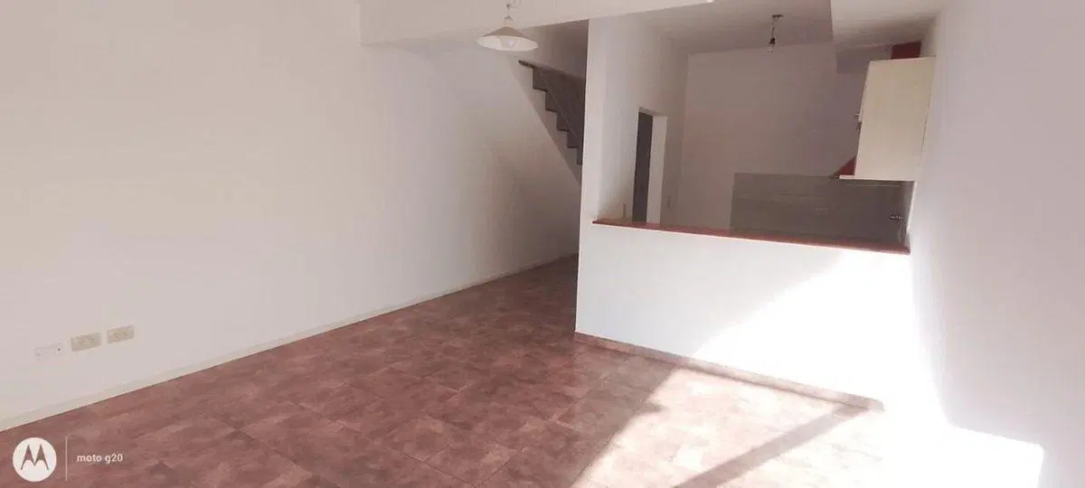 VENTA PH DUPLEX, FLORENCIO VARELA 4