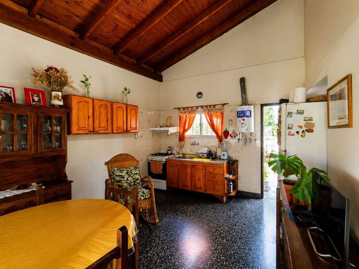 Foto de Venta Casa de 3 ambientes en Berazategui, imagen 3
