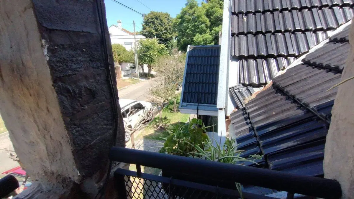 Venta casa 3 ambientes cochera B° Parque Bernal 4