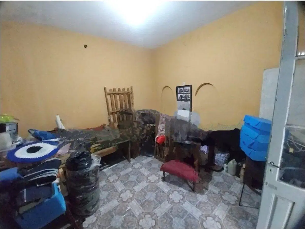 VENTA CASA 4 AMBIENTES CON PATIO SARANDI 5