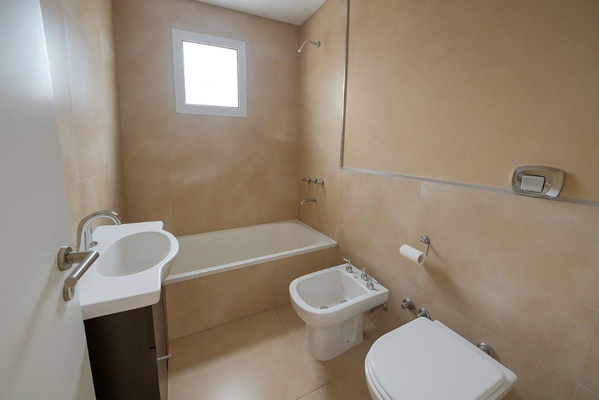 Foto de Departamento 2 ambientes en venta en Bernal, imagen 3