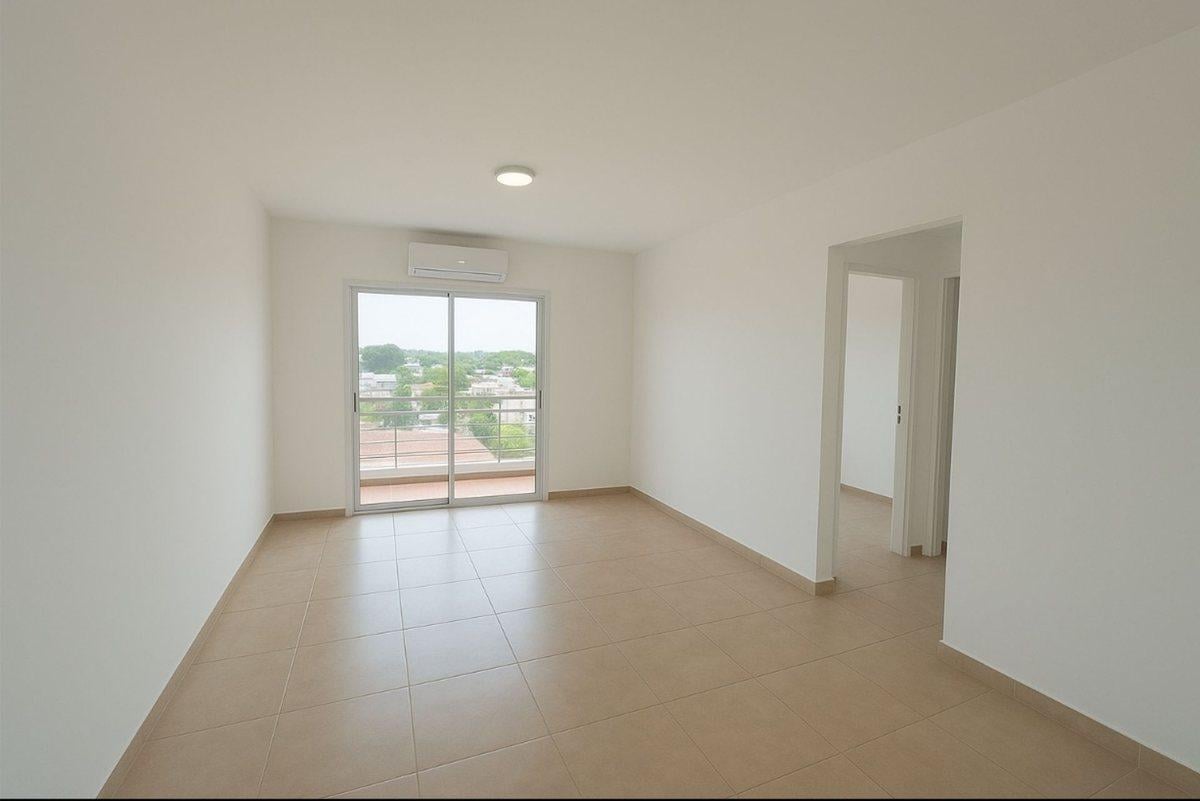 Departamento 2 ambientes en venta en Bernal