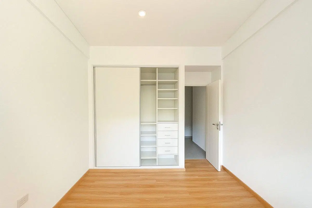 Departamento 3 ambientes en Venta Bernal c/cochera 5