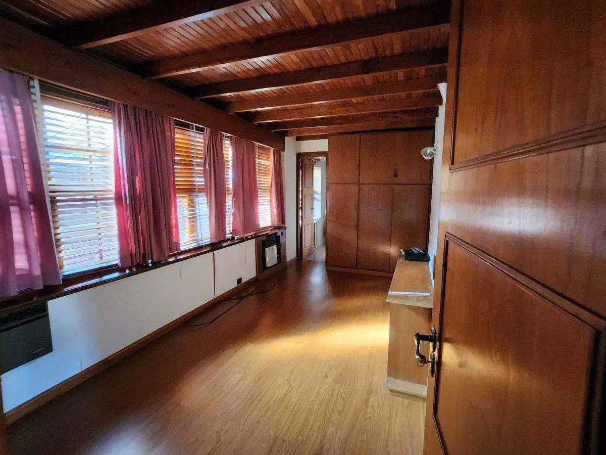 VENTA CASA 5AMB BARRIO PARQUE BERNAL PATIO COCHERA 3