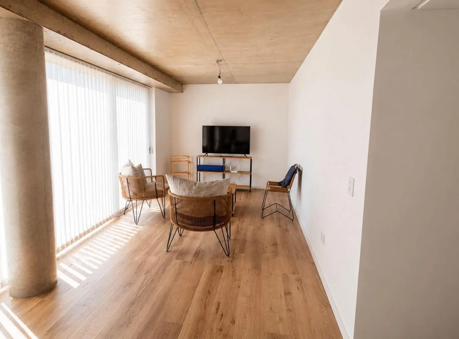VENTA DEPTO 3 AMB  CATEGORIA AVELLANEDA CENTRO 4