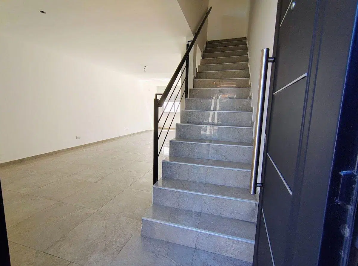 VENTA DUPLEX 4 AMB. A ESTRENAR QUILMES GARAGE 4