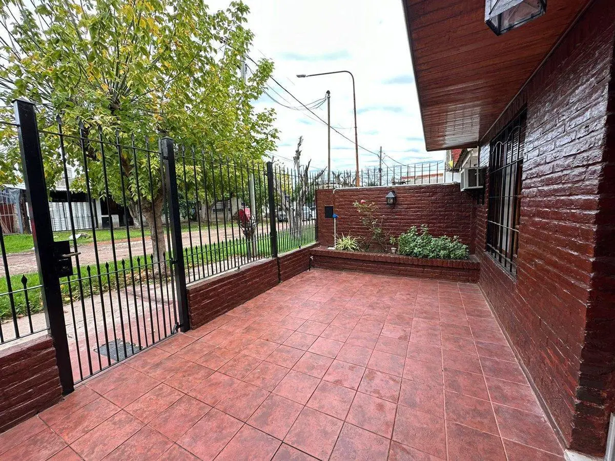 ALQUILER CASA QUILMES 2