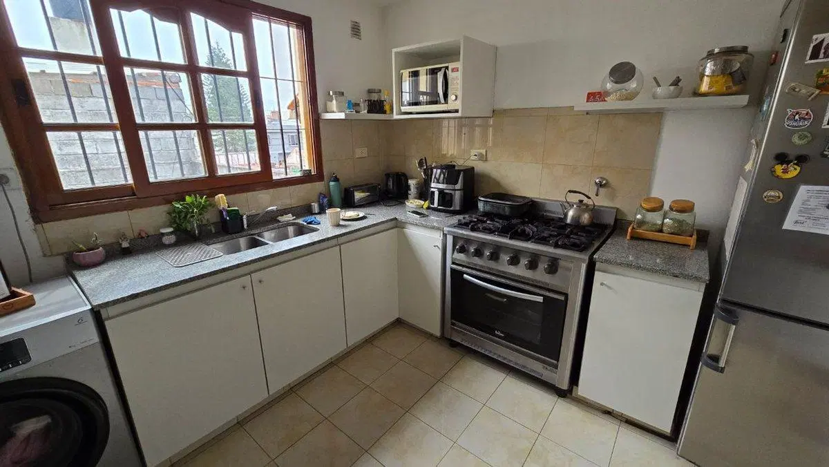 VENTA P.H. 4 AMB. WILDE CENTRO 4