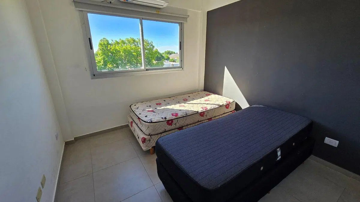 VENTA DTO. DE 2 AMB BERNAL CENTRO CON PISCINA 5