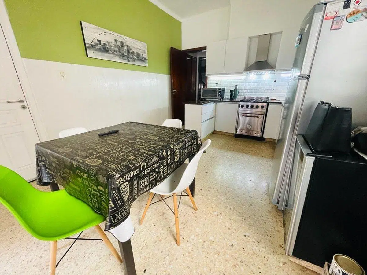 VENTA CASA 4 AMB BERNAL CON PILETA JARDIN COCHERA 4