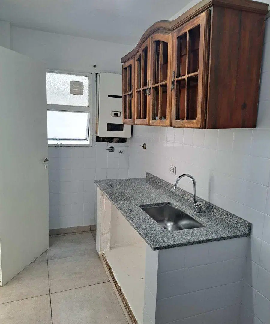 ALQUILER DEPARTAMENTO DE 4 AMB. en QUILMES OESTE 2