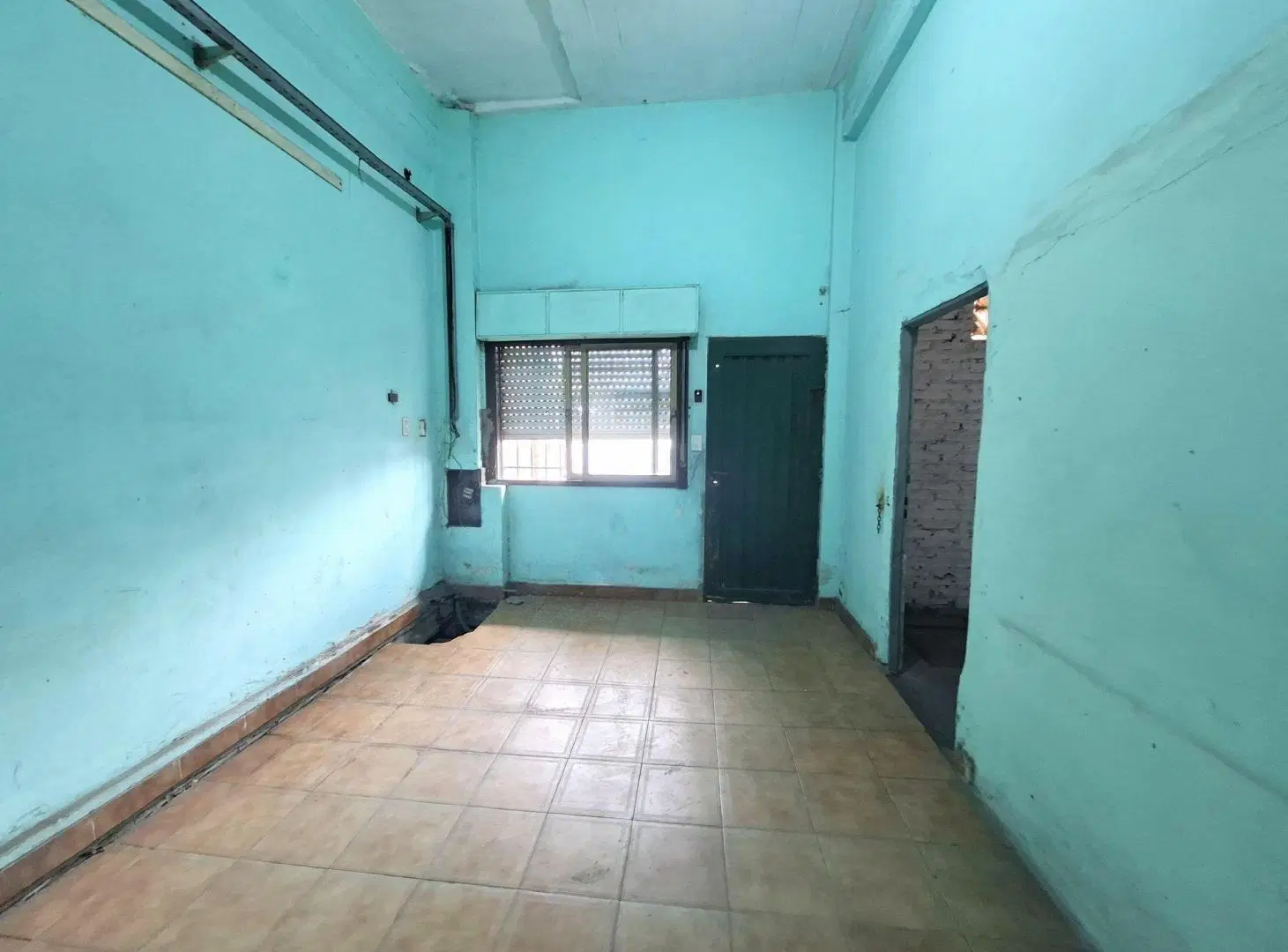 VENTA GALPÓN INDUSTRIAL + OFICINAS O DEPTO 4