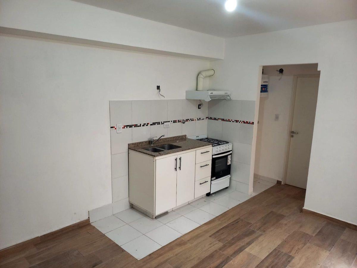 Foto de VENTA DEPARTAMENTO WILDE, imagen 3