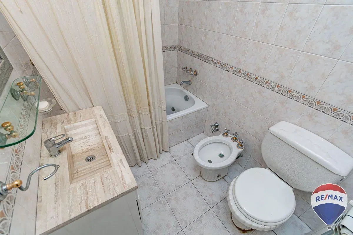 Casa Venta Bernal Centro 5 amb piscina jardin 8
