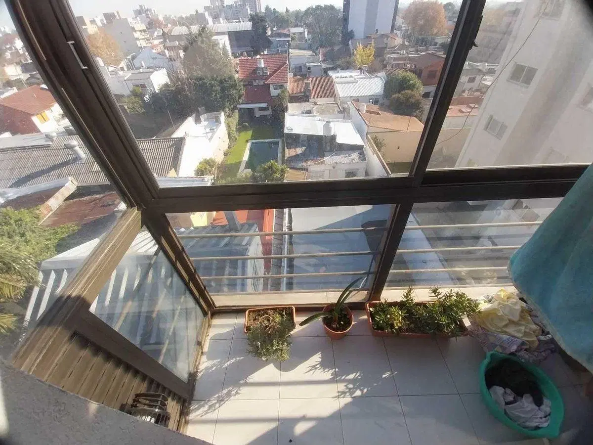 VENTA DEPARTAMENTO 3 AMB CON COCHERA QUILMES ESTE 2