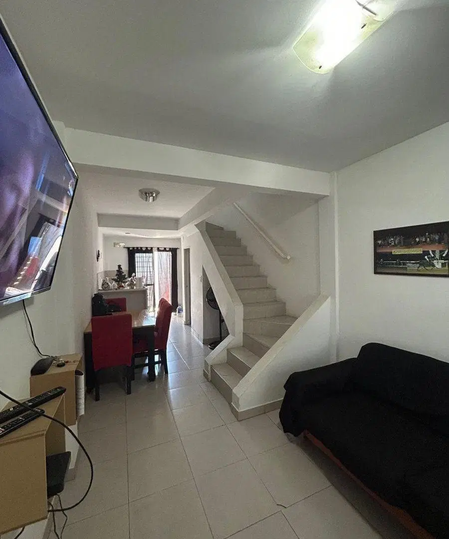 DEPARTAMENTO DÚPLEX EN VENTA EN BERNAL OESTE 8