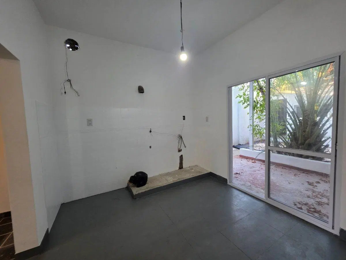 Casa tres ambientes en Quilmes Este 4
