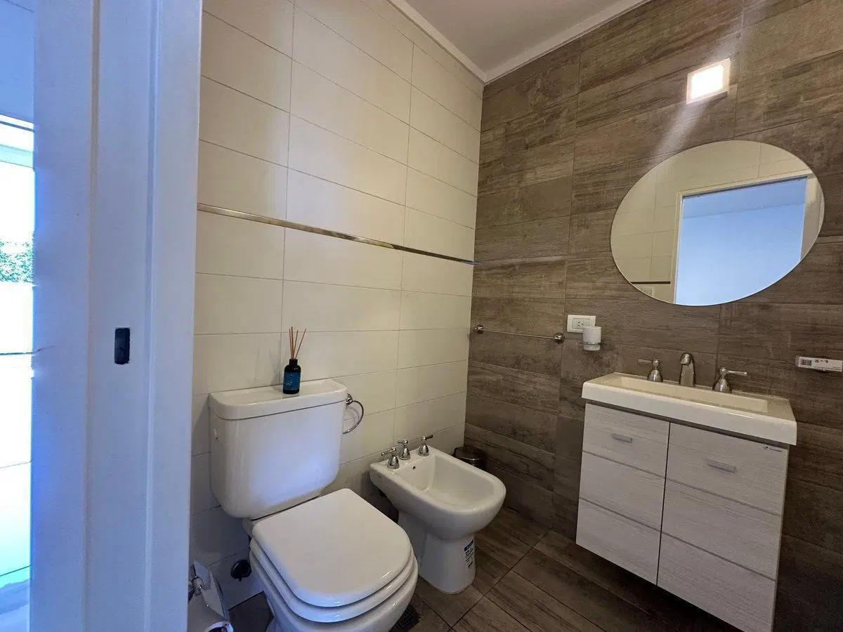 VENTA DEPARTAMENTO 2 AMBIENTES C COCHERA QUILMES 5