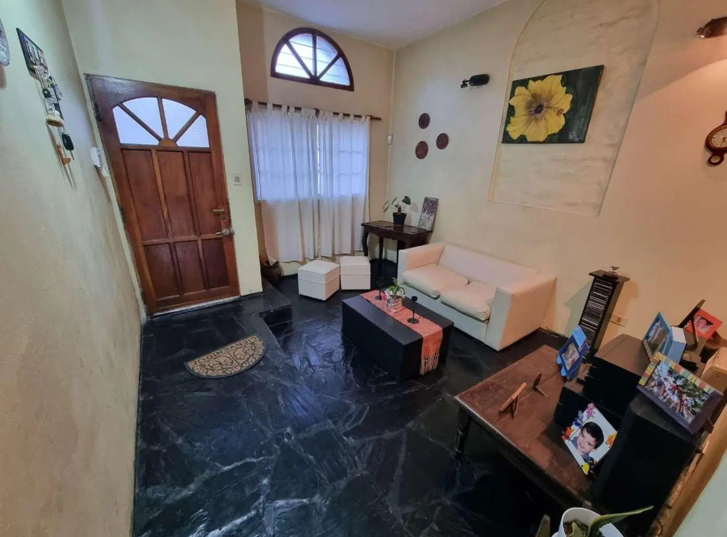 VENTA CASA 6 AMBIENTES BERNAL CENTRO 3