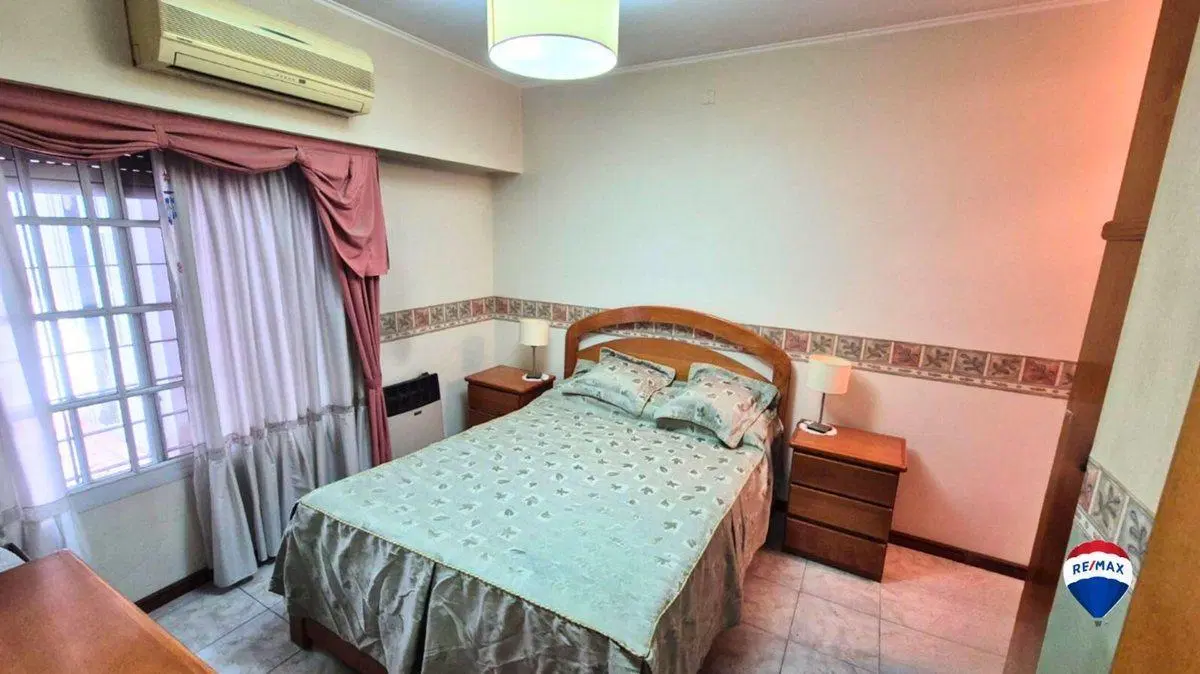 CASA 4 AMBIENTES CON GARAJE Y PATIO EN QUILMES 4