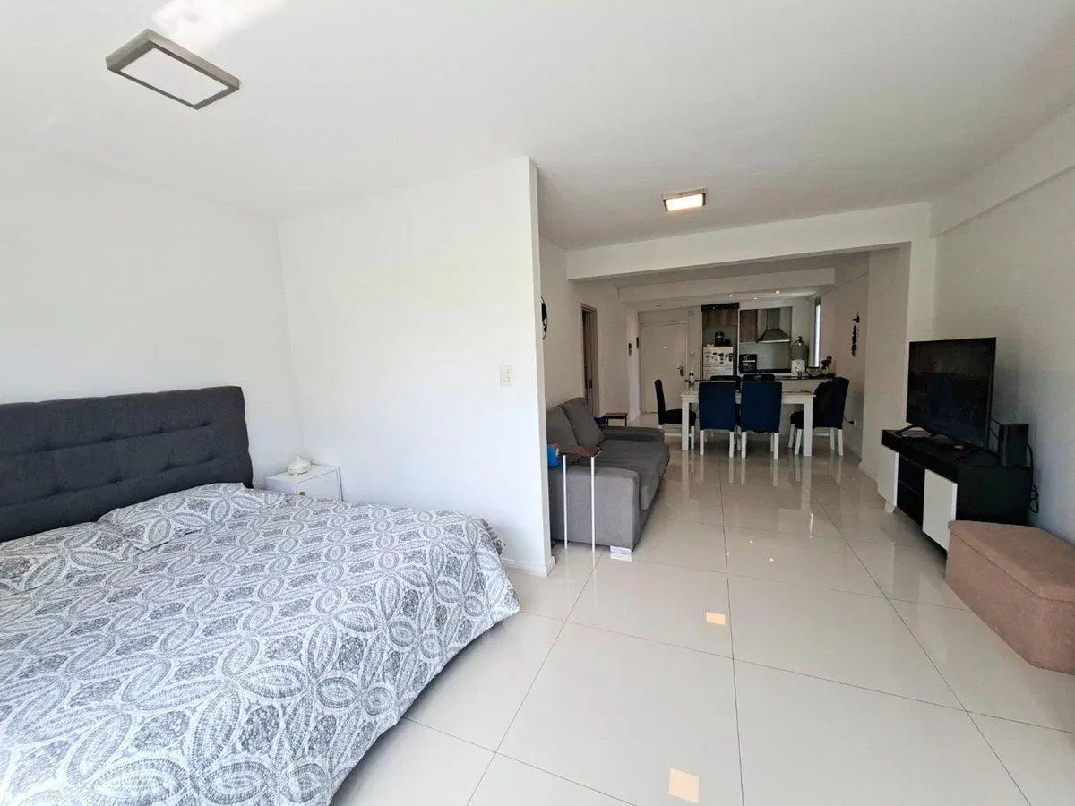 VENTA DEPTO MONOAMBIENTE AMPLIO, WILDE CENTRO 3