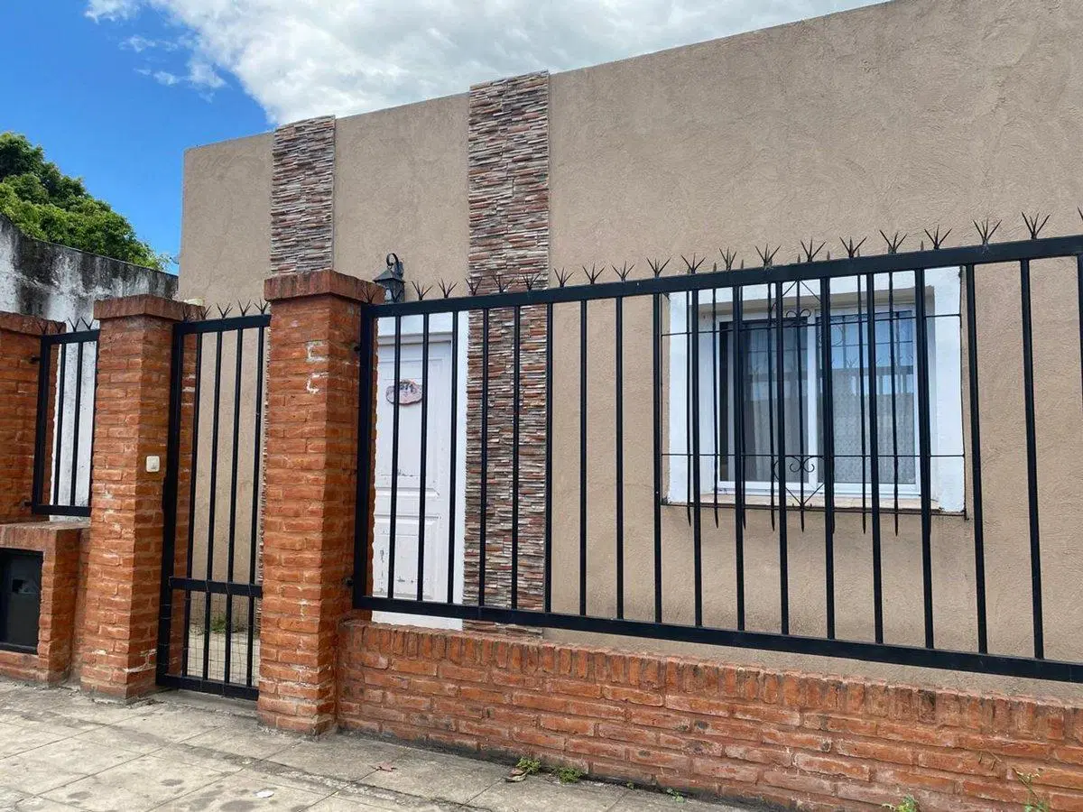 VENTA CASA 3 AMBIENTES, BERAZATEGUI. 3