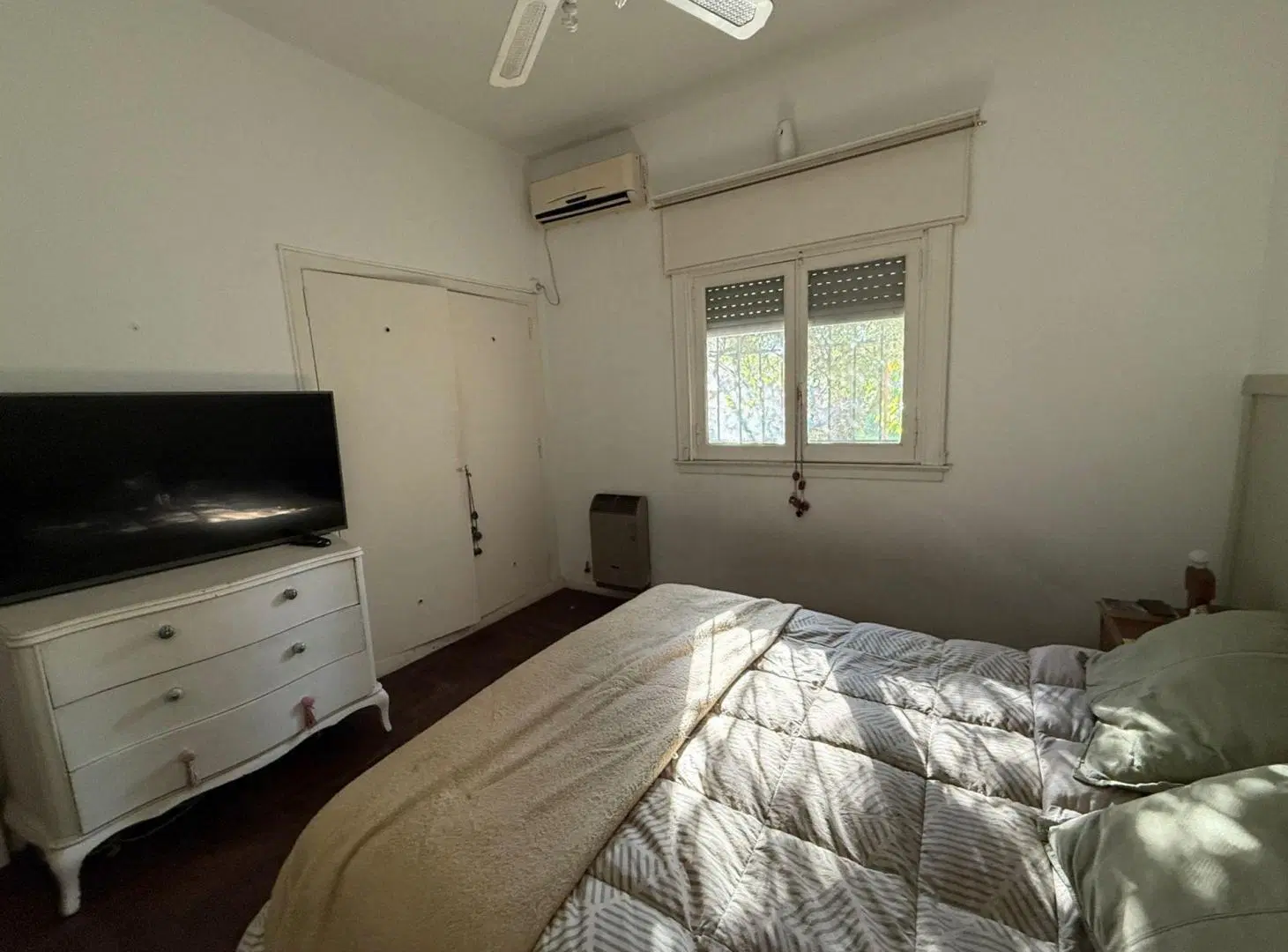 VENTA CASA 3 AMB CON  PARQUE, PARRILLA Y TERRAZA 2