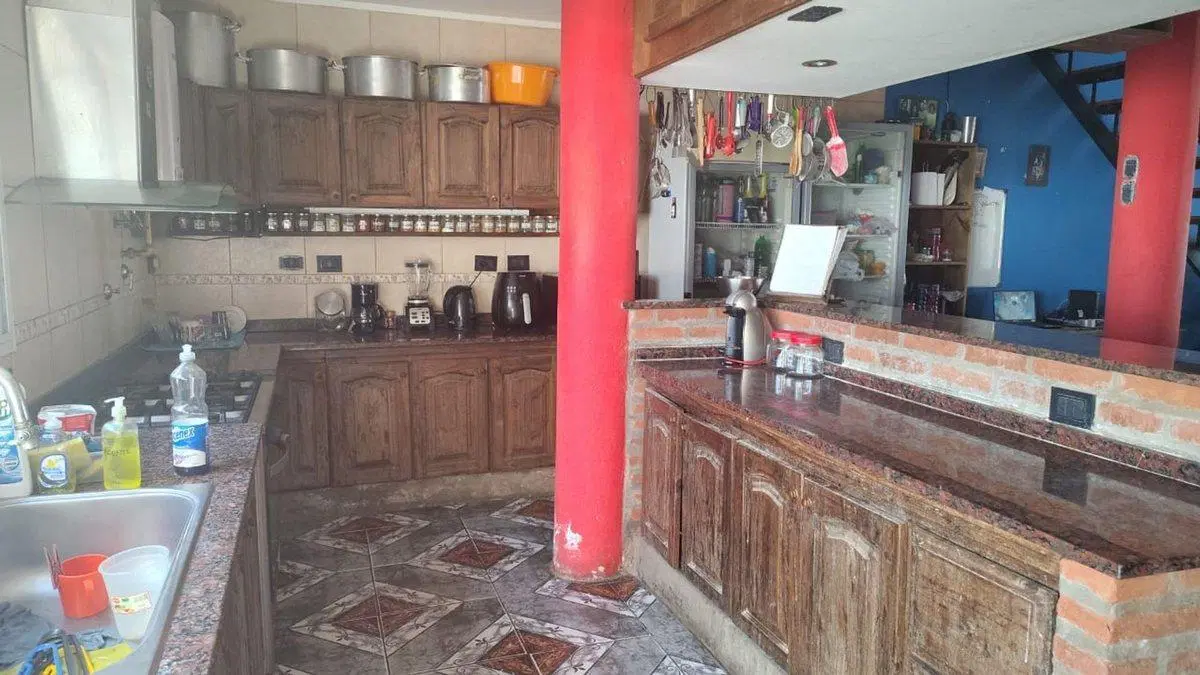VENTA CASA 6AMB QUINCHO PARQUE PILETA BERNAL OESTE 2