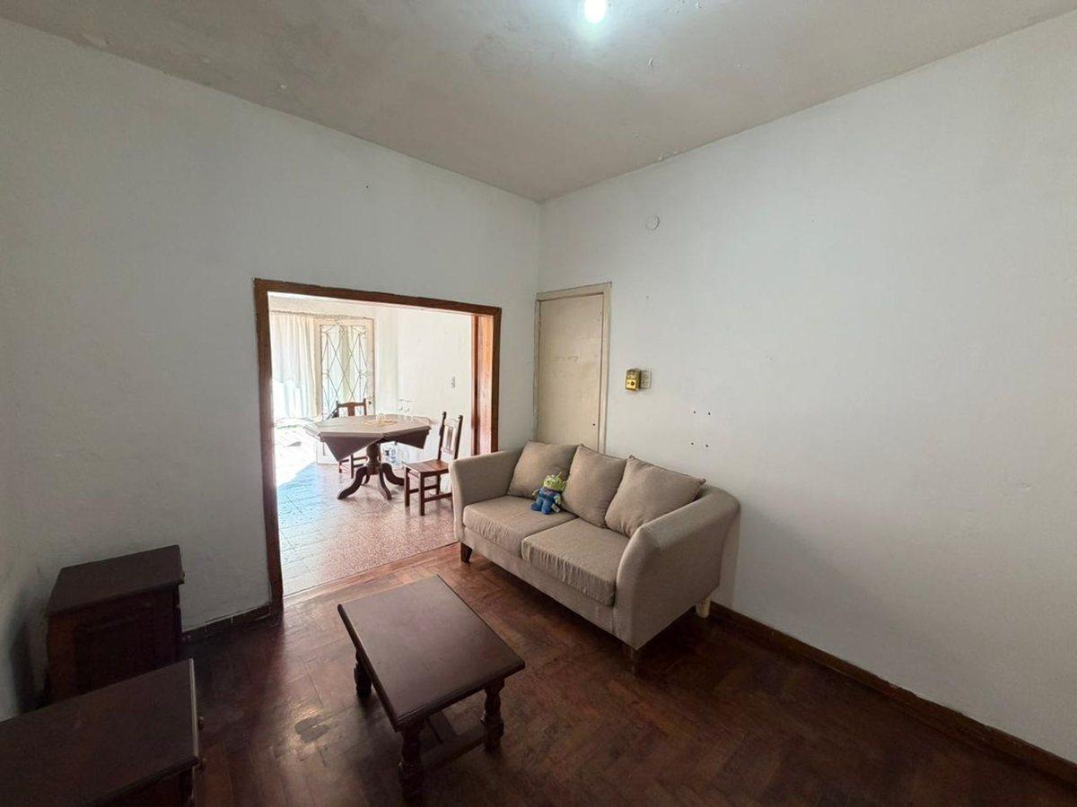 Foto de VENTA CASA 3 AMBIENTES EN BERAZATEGUI, imagen 4