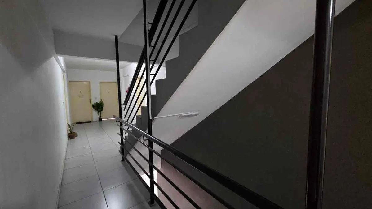 VENTA DPTO 2 AMB COCHERA BERNAL CENTRO 5