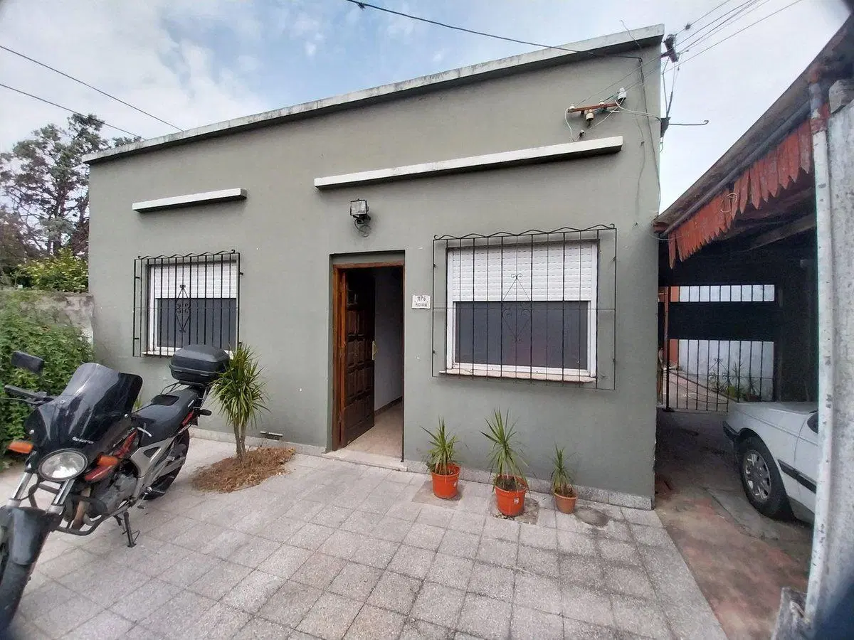VENTA CASA 3 AMBIENTES CON PATIO - QUILMES OESTE 3