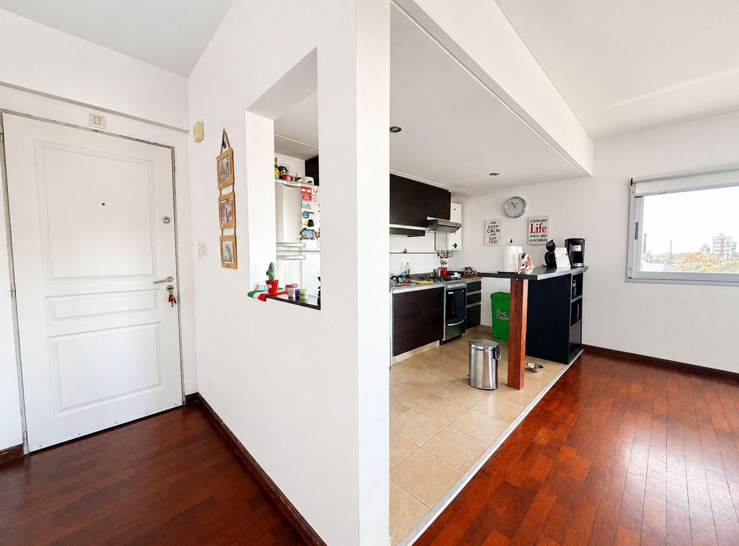 VENTA DEPARTAMENTO 2 AMBIENTES COCHERA QUILMES